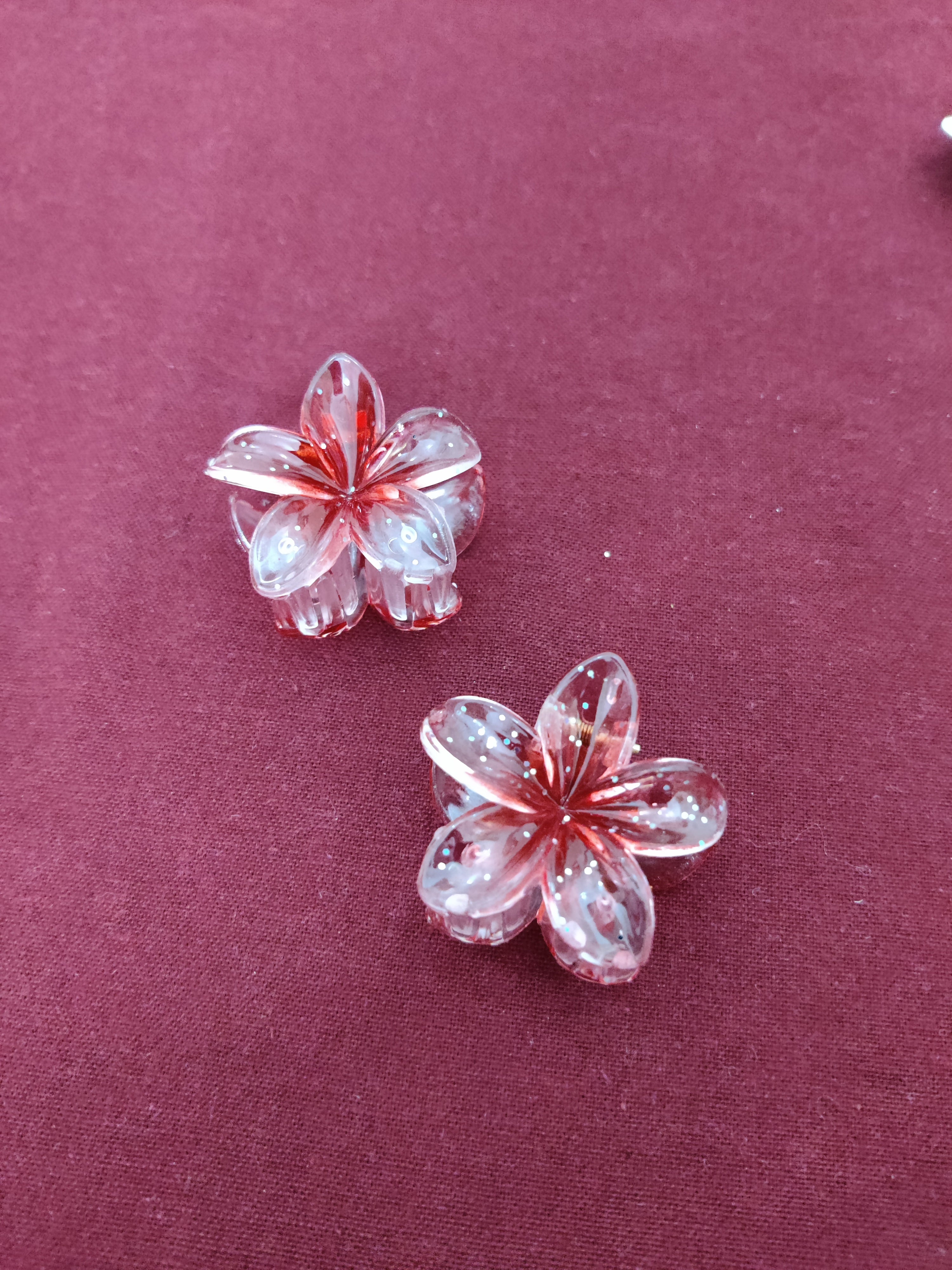 Pair of Small Flower Clips